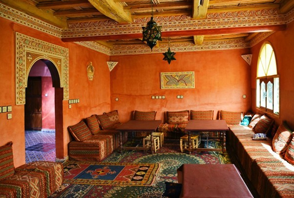 COMUNICAT DE PRESĂ: Amenajarea unei vile sau a unei pensiuni de lux: De ce să optezi pentru stilul marocan şi cum îl poţi obţine în doar câţiva paşi