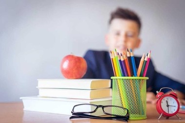 COMUNICAT DE PRESĂ: Copilul tău va începe şcoala anul acesta? Descoperă ce rechizite şcolare îl vor ajuta să devină un elev conştiincios!
