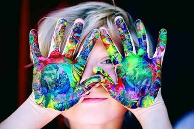 COMUNICAT DE PRESĂ: TOP 3 paşi simpli pentru a-i forma copilului tău gustul pentru cultură!