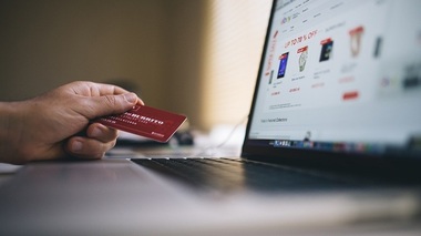 COMUNICAT DE PRESĂ: Un magazin online este cea mai bună investiţie! Noi tendinţe de comerţ electronic în 2022