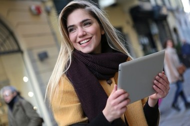 COMUNICAT DE PRESĂ: Studentul în era digitală – Iată care sunt principalele beneficii pe care ţi le aduce adoptarea tehnologiei în viaţa de student