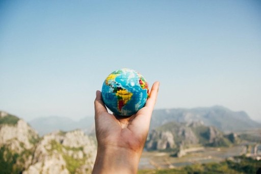 COMUNICAT DE PRESĂ: Un prezent responsabil inseamna un viitor mai bun pentru generatiile urmatoare! Cum pot fi combatute efectele schimbarilor climatice?