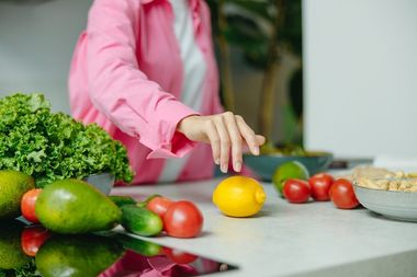 COMUNICAT DE PRESĂ: Cum se trateaza semintele de legume inainte de plantare?