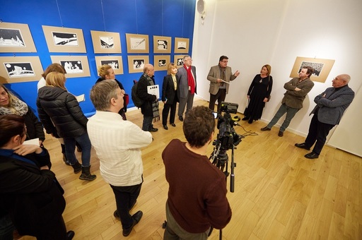 Expoziţia In Memoriam ANDO. Înţelepciune profundă adusă cu „ironie tandră” în cotidian