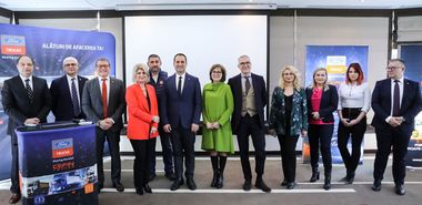 Cefin Trucks anunţă rezultatele de business 2022 şi strategia pentru 2023: digitalizarea, dezvoltare de servicii financiare, noi game de produse şi expansiunea reţelei de service sunt cheia creşterii Cefin Trucks