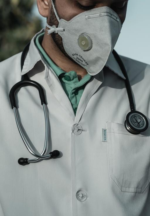 COMUNICAT DE PRESĂ: Asigurare de sănătate fără bilet de trimitere, cu doar câţiva lei pe zi. Cum te tratezi în clinici şi spitale private de top din ţară şi străinătate