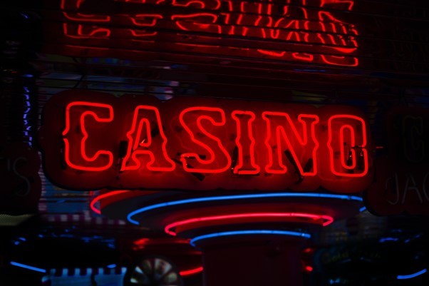 COMUNICAT DE PRESĂ: Ce ar trebui să ştii înainte să începi să te joci la un cazinou online