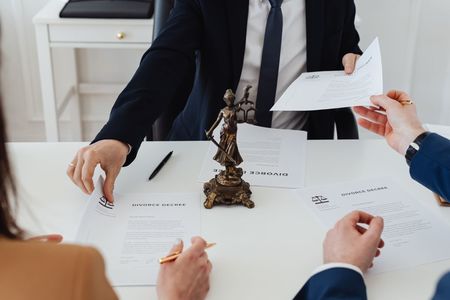 COMUNICAT DE PRESĂ: Cum te poate ajuta un avocat de Drept fiscal din Timisoara cu reactivarea companiei?