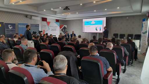 Pe 25 şi 26 mai, comunitatea de IT şi antreprenorii din Ardeal se întâlnesc la Transilvania IT Forum. Organizat de TopTech, parte a Bittnet Group, forumul le oferă antreprenorilor acces la cele mai recente soluţii şi tehnologii IT