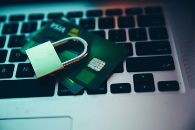 COMUNICAT DE PRESĂ: Infrunta pericolele spatiului virtual cu ajutorul unui curs de securitate cibernetica!