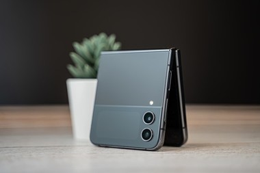 COMUNICAT DE PRESĂ: Samsung Galaxy Z Flip 5: Ce Trebuie Să Ştii Înainte de A Cumpăra un Telefon Flip