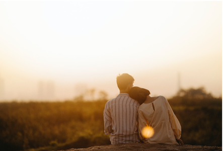 COMUNICAT DE PRESĂ: Cum să faci ca atracţia să dureze în relaţia ta?
