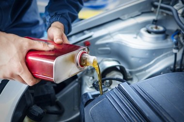 COMUNICAT DE PRESĂ: Cum poti alege si folosi uleiul de motor pentru a prelungi viata masinii tale?