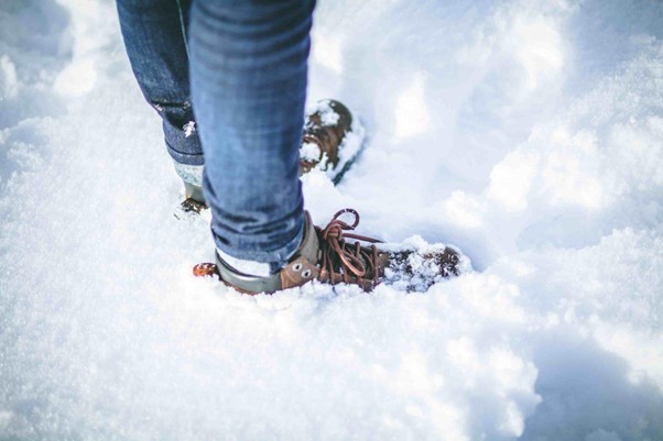 COMUNICAT DE PRESĂ: Cum să-ţi alegi perechea de încălţăminte ideală pentru sezonul rece