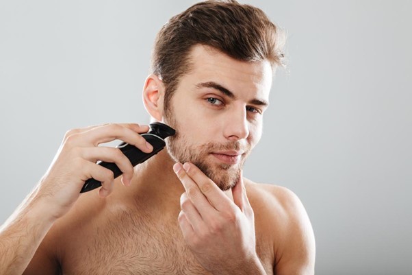 COMUNICAT DE PRESĂ: Vrei să ştii cum să-ţi asiguri un bărbierit rapid şi confortabil? Iată 10 paşi necesari pentru a obţine un ten fin şi radiant