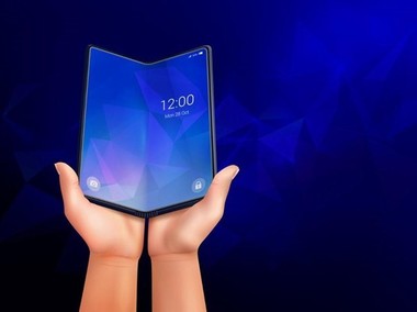 COMUNICAT DE PRESĂ: Vrei să îţi cumperi un telefon nou şi nu ştii ce să alegi? 3 diferenţe între un telefon clasic şi unul pliabil