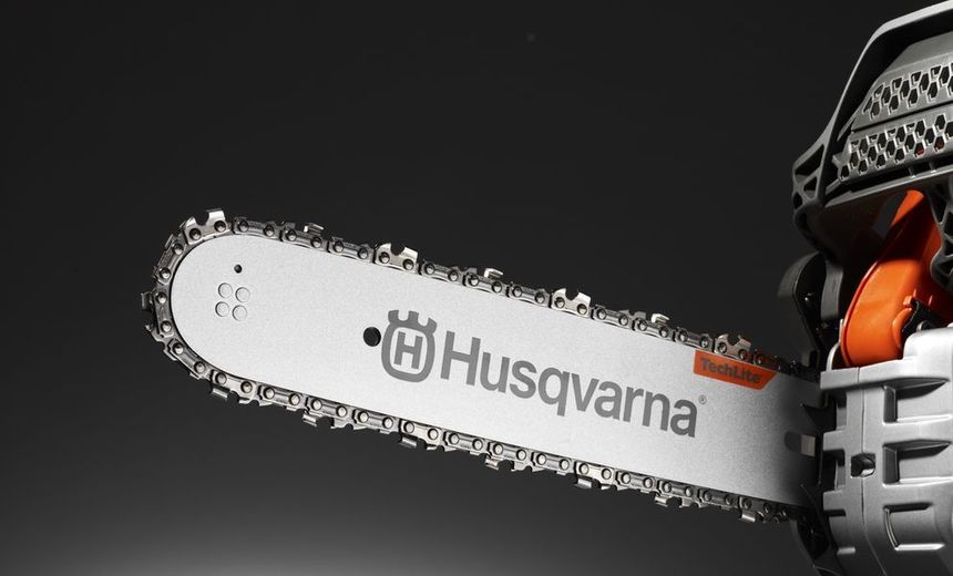 COMUNICAT DE PRESĂ: Cum sa „abordezi” problema filtrului de aer, una dintre cele mai importante piese de drujba Husqvarna?