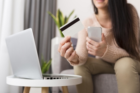 COMUNICAT DE PRESĂ: Care sunt pasii uzuali pentru obtinerea unui credit online, bancar sau IFN?
