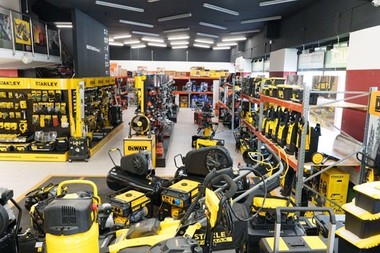 COMUNICAT DE PRESĂ: Cum a reuşit un jucător din piaţa românească de produse pentru bricolaj, casă, grădină şi HoReCa să-şi extindă distribuţia pe canalele B2B şi B2C cu un succes notabil