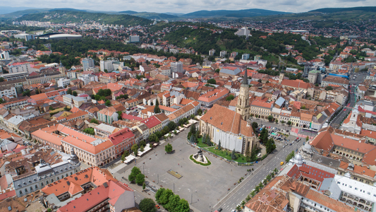 COMUNICAT DE PRESĂ - Cluj-Napoca: Cât costa o noapte de cazare în perioada marilor festivaluri?