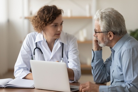 Prolapsul rectal: cauze, simptome şi tratament 