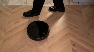 Cum să speli pe jos folosind un aspirator robot inteligent