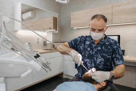 Care este cea mai bună clinică stomatologică din Bucureşti?