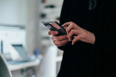 Ghid complet pentru alegerea unui telefon nou cu buget redus