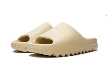 Cele mai populare culori de Yeezy Slide pentru vară
