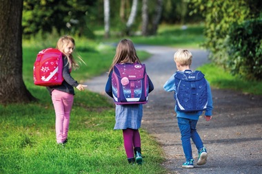 Cum să întreţii şi să cureţi ghiozdanul copilului pentru a-i prelungi durata de viaţă