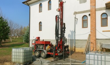 Foraje puturi apă – soluţia ideală pentru acces la apă curată şi economii garantate
