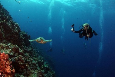De ce o cameră GoPro este partenerul ideal pentru vacanţele tale active?