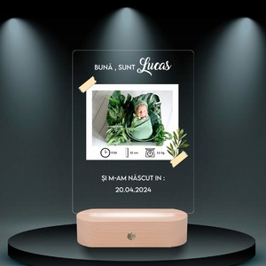 Lampa LED personalizată cu poză – un cadou memorabil pentru momente speciale