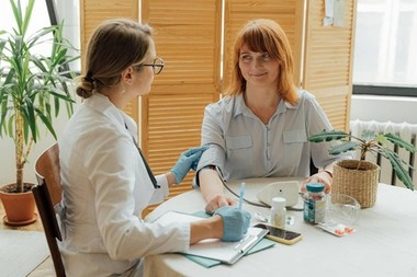 Ghid pentru un pneumolog: cum să alegi echipamentele potrivite pentru deplasări