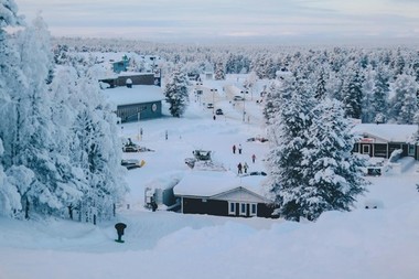 Magia Nordului: De ce să alegi un circuit în Finlanda de Crăciun