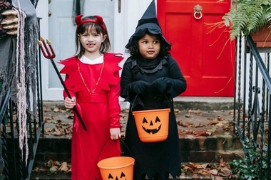 Cele mai amuzante costume de Halloween pentru întreaga familie