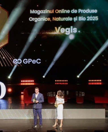 COMUNICAT DE PRESĂ: Distincţie de top pentru Vegis şi Limitless Agency la GPeC Awards 2025: excelenţă în eCommerce românesc
