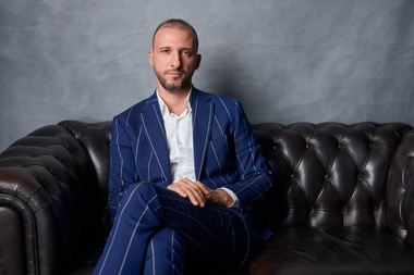 Omul de afaceri Andrei Mandachi investeşte 2 milioane de euro în modernizarea Bucovina Mall şi creează 150 locuri de muncă