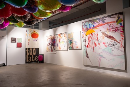 A început BASE 2025: 13 artişti români îşi prezintă lucrările la una dintre cele mai importante expoziţii de artă din Turcia, cu sprijinul Trendyol Art