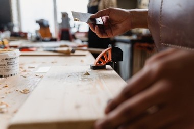 Ce înseamnă cherestea rindeluită, cum se obţine şi pentru ce proiecte o poţi folosi în 2026?