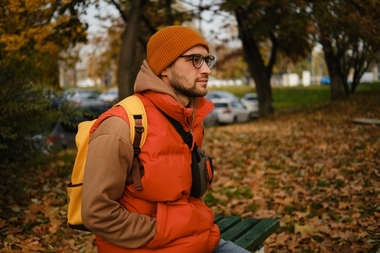 Veste din fâş sau materiale impermeabile: Sfaturi pentru spălare şi întreţinere