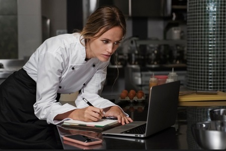 Cât timp pierzi fără să îţi dai seama dacă nu foloseşti un software de gestiune