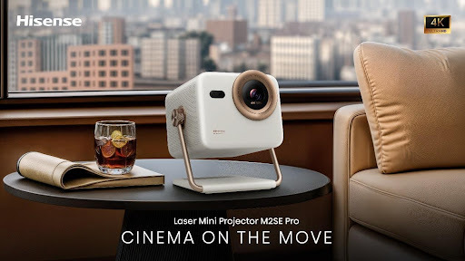 Hisense prezintă M2SE Pro, cel mai mic şi cel mai uşor mini proiector portabil cu laser 4K
