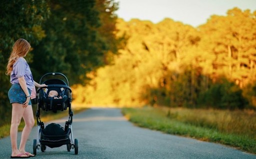 Avantajele cărucioarelor pentru copii 3 în 1: de ce să alegi o soluţie all-in-one pentru micuţul tău