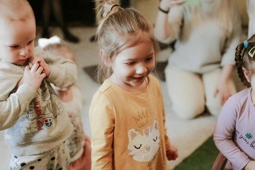 Beneficiile unei bone pentru dezvoltarea socială a copilului