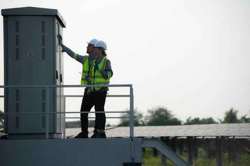 PPC Energie extinde portofoliul de soluţii pentru companii cu servicii de Operare şi Mentenanţă pentru sisteme de stocare a energiei (BESS)