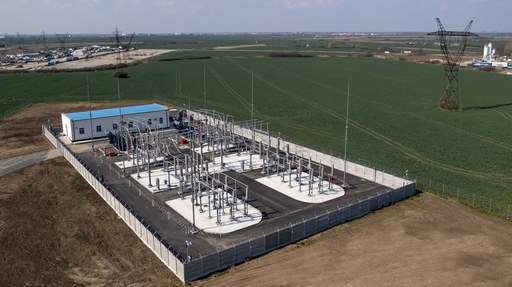 Reţele Electrice România lansează o licitaţie de până la 387 milioane de lei pentru lucrări în instalaţiile electrice de înaltă tensiune