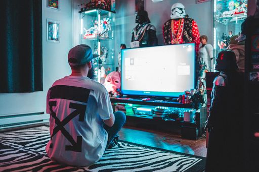 Reprezintă colaborările de modă inspirate de gaming o influenţă nouă asupra stilului de zi cu zi?