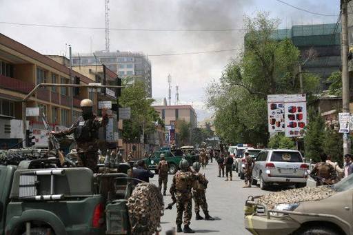 UPDATE - Un militar român a murit în atacul de astăzi de la Kabul/ Bărbatul avea 38 de ani, era căsătorit, avea doi copii şi se afla la a treia misiune în Afganistan/ Mesajele transmise de Iohannis şi Dăncilă / Precizările ministrului Apărării