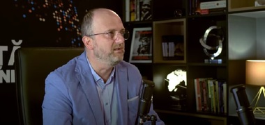 Şeful Centrului Naţional Cyberint din SRI, Anton Rog: Am angajat şi hackeri. Dacă vor să devină ofiţeri, îi trimitem la facultate. Dacă nu, rămânem prieteni